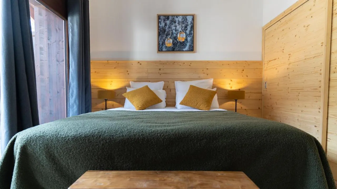 Terresens - Les Roches Blanches Aparthotel Combloux 0*,  France