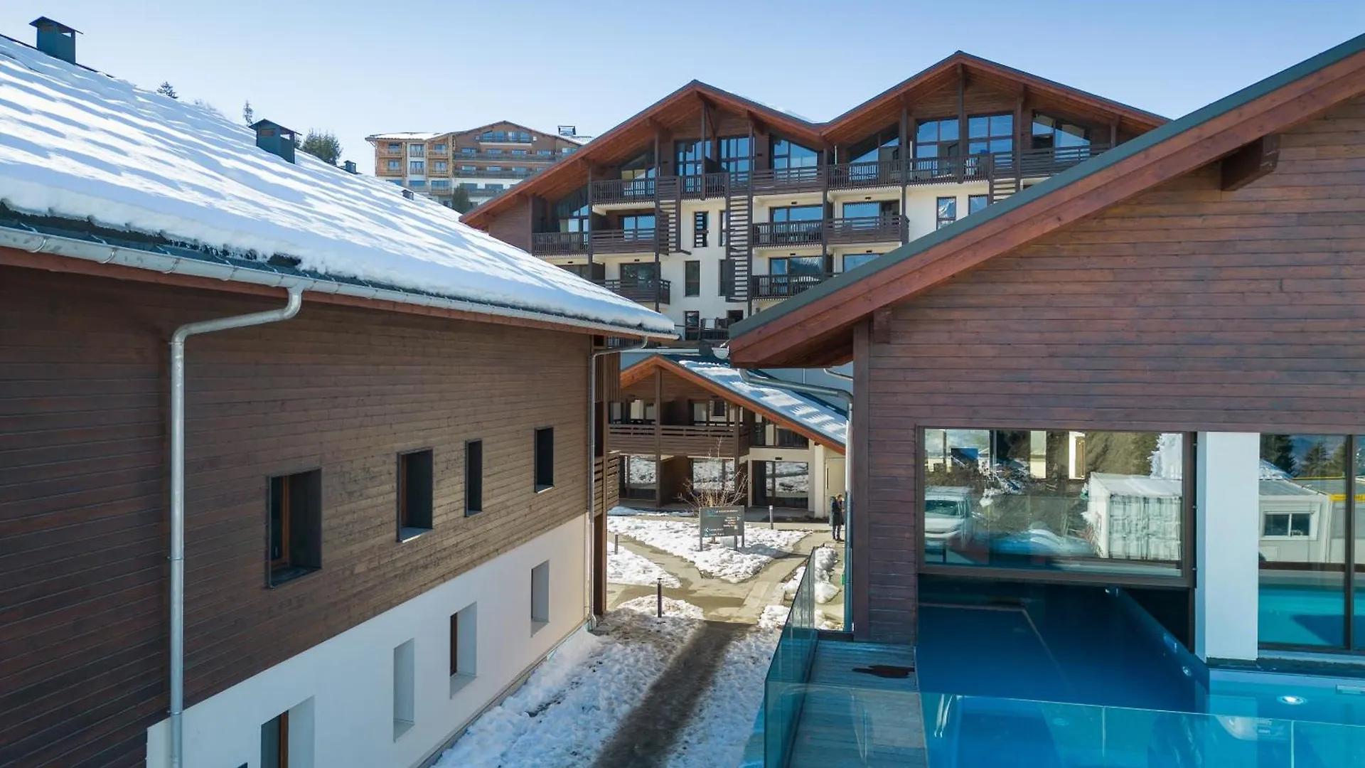 Les Roches Du Mont Blanc Aparthotel Combloux