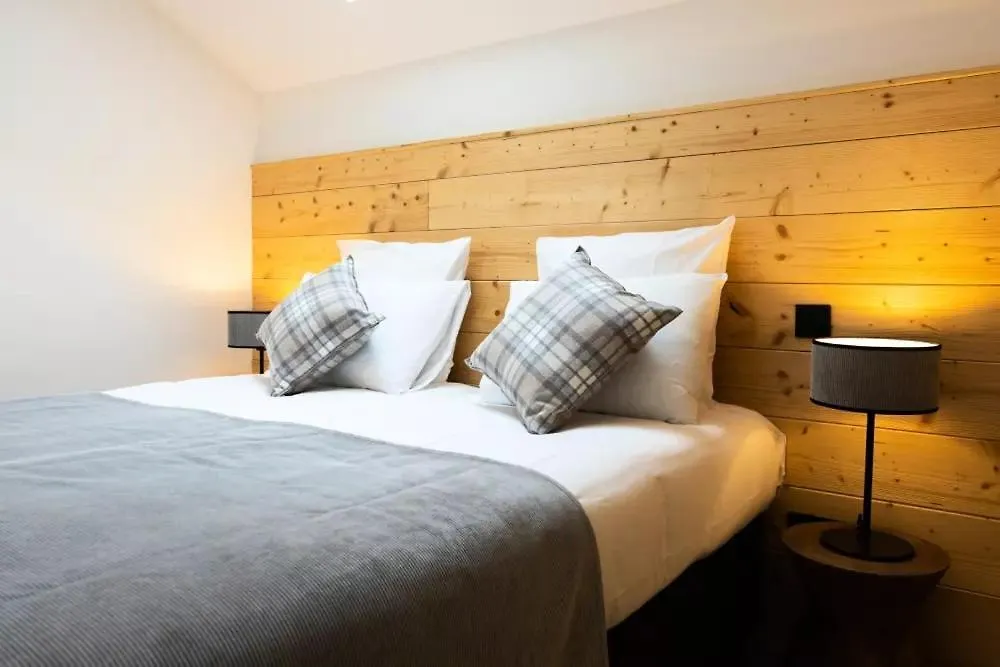 Les Roches Du Mont Blanc Aparthotel Combloux